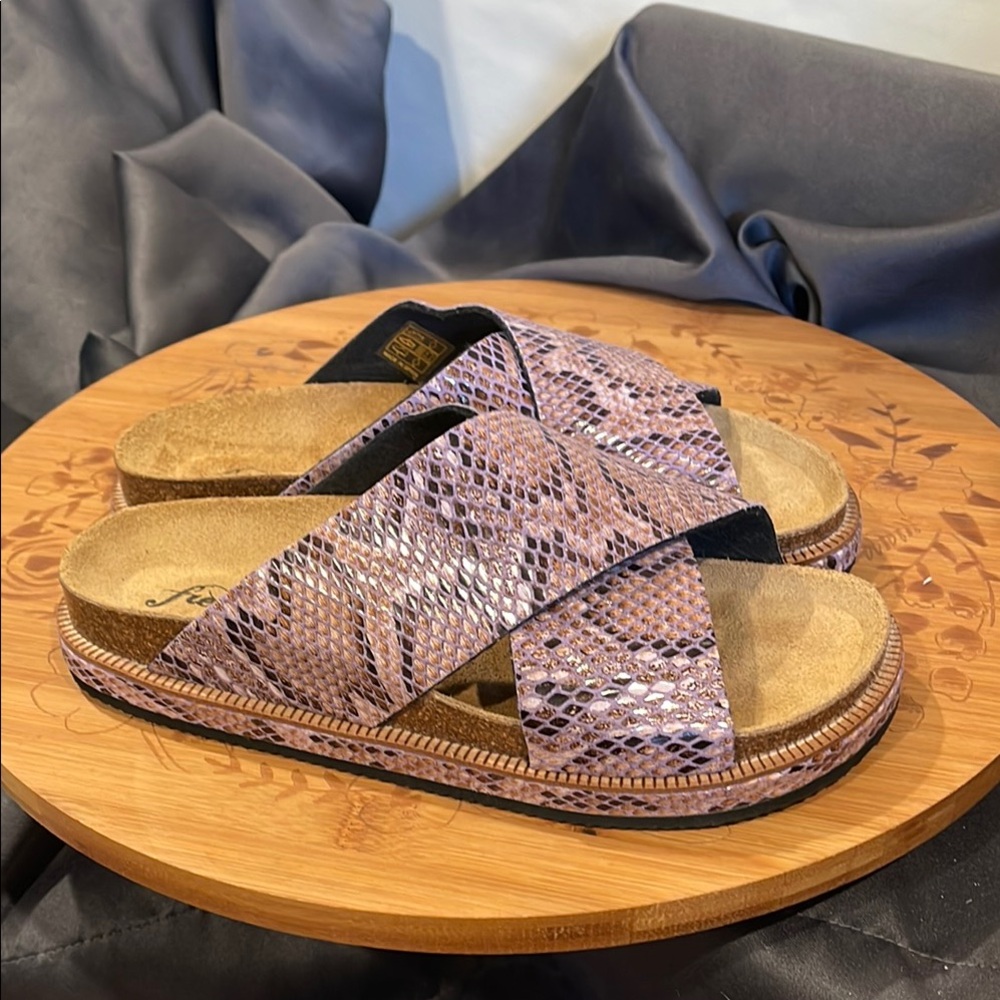 Free People NWOT Sidelines Footbed Sandals Snake Print size 37